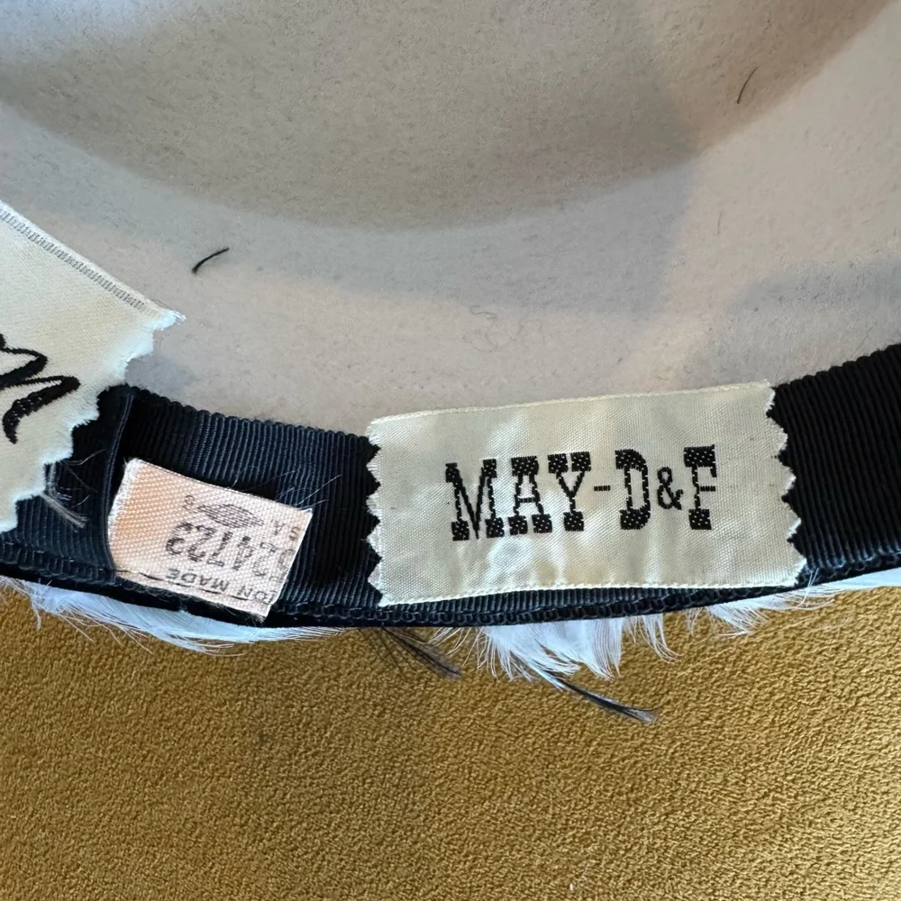 Vintage Black and White Feathered Hat - Picture 12 of 12